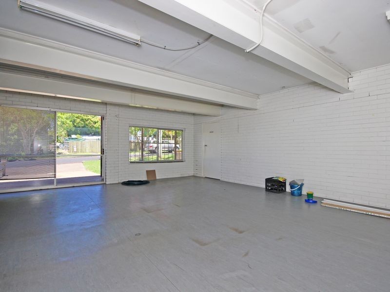 1 Wilson Street, Newtown QLD 4305