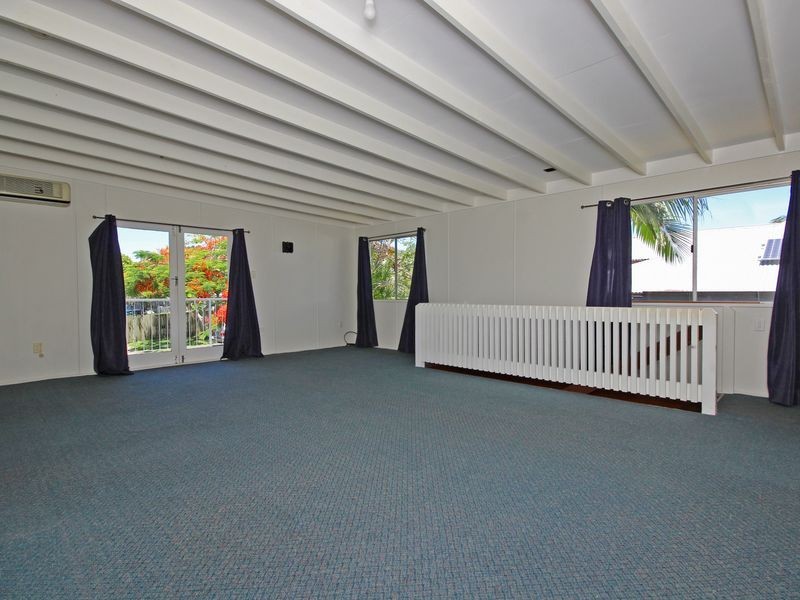 1 Wilson Street, Newtown QLD 4305