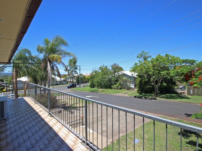 1 Wilson Street, Newtown QLD 4305