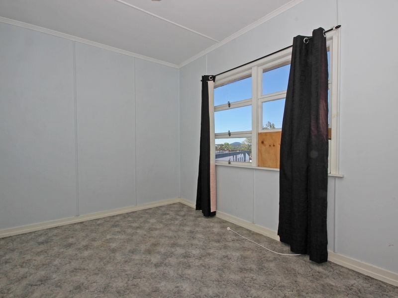 1 Wilson Street, Newtown QLD 4305