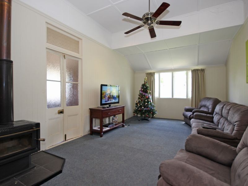 1 Blackall Street, East Ipswich QLD 4305