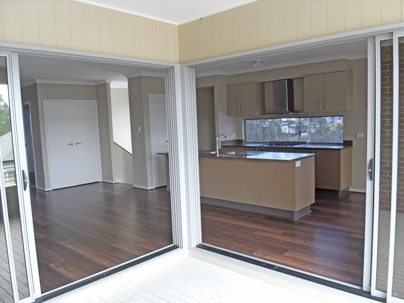 12 McCabe Street, Springfield Lakes QLD 4300