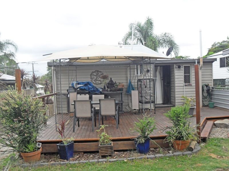 27 Thomas Street, Blackstone QLD 4304