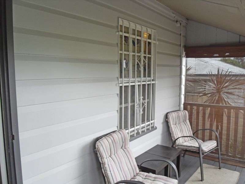 27 Thomas Street, Blackstone QLD 4304