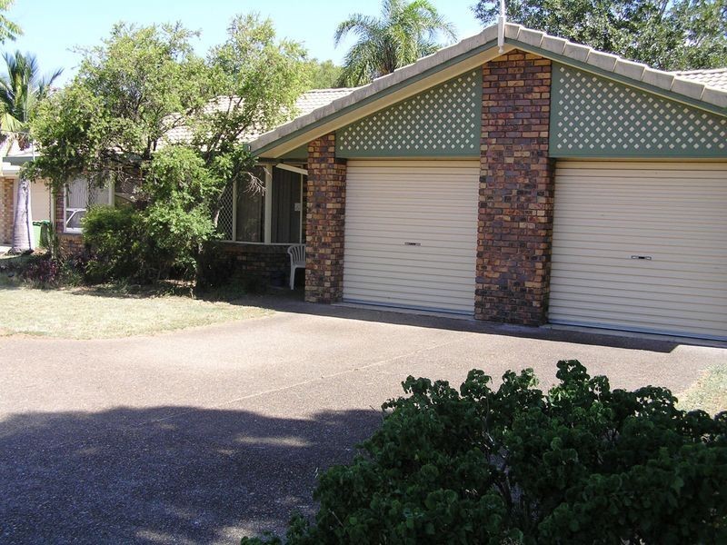 1 & 2/3 Cocos Place, Raceview QLD 4305