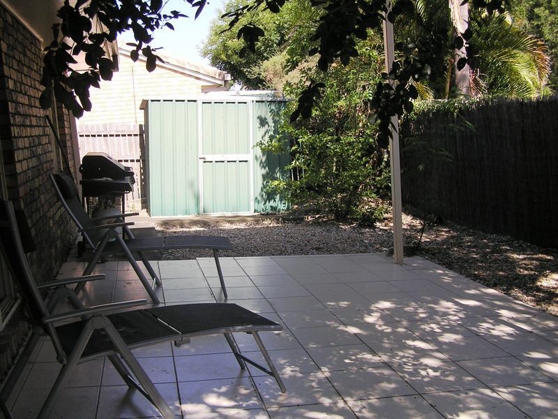 1 & 2/3 Cocos Place, Raceview QLD 4305