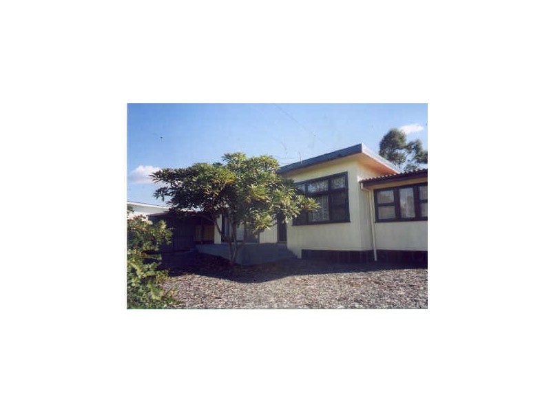 8 Nathan Street, East Ipswich QLD 4305