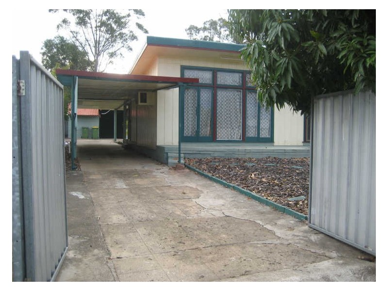 8 Nathan Street, East Ipswich QLD 4305
