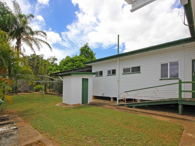 23 Larsen Street, Leichhardt QLD 4305