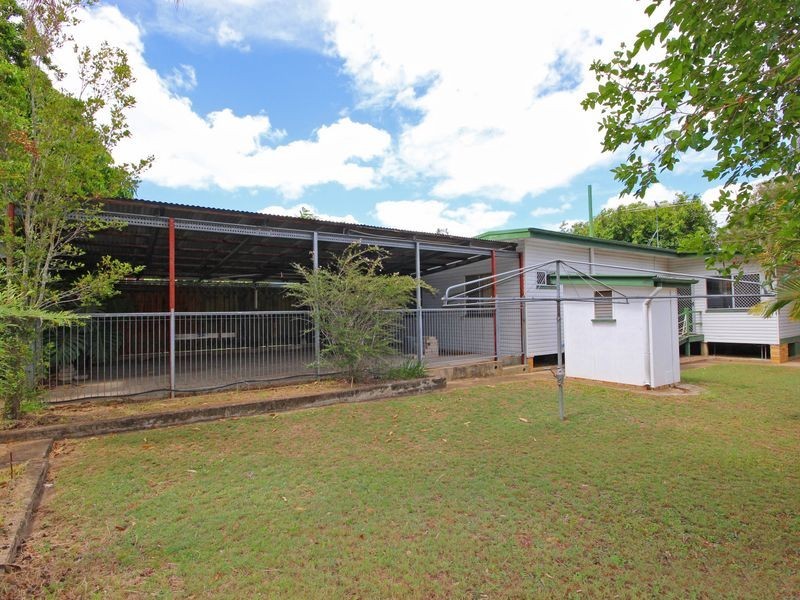 23 Larsen Street, Leichhardt QLD 4305