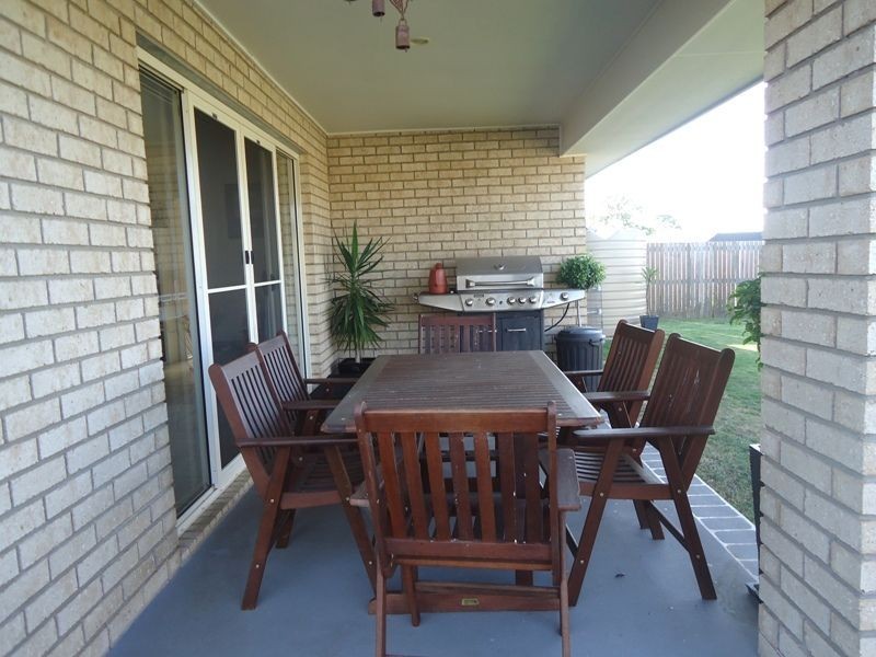 63 Dornoch Crescent, Raceview QLD 4305