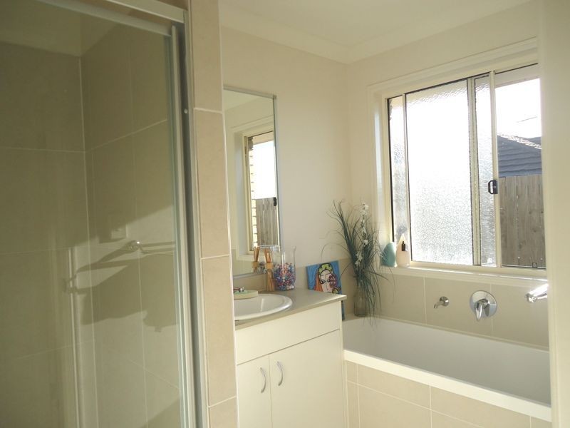 63 Dornoch Crescent, Raceview QLD 4305