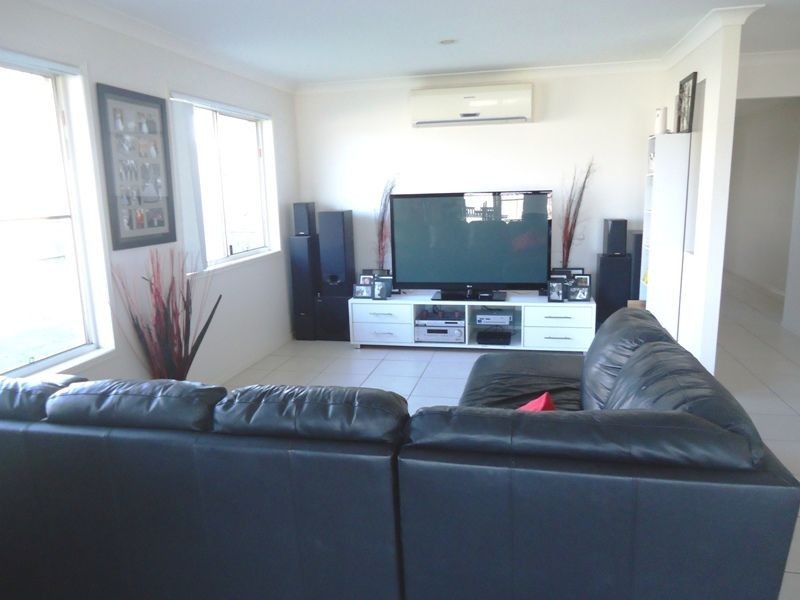 63 Dornoch Crescent, Raceview QLD 4305