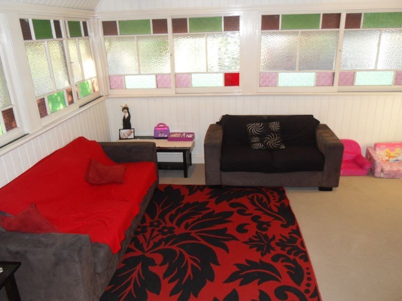 19A Grange Road, Newtown QLD 4305