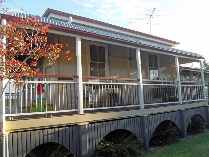 19A Grange Road, Newtown QLD 4305