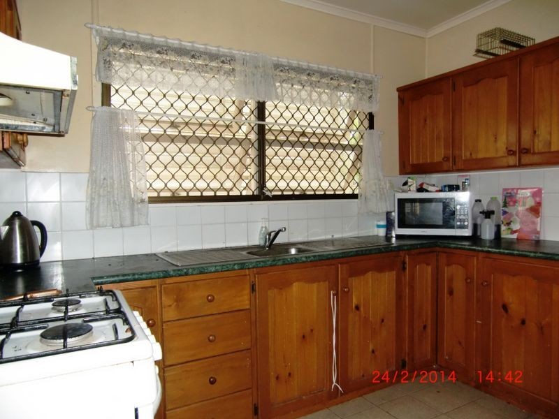 17 Leslie Street, East Ipswich QLD 4305