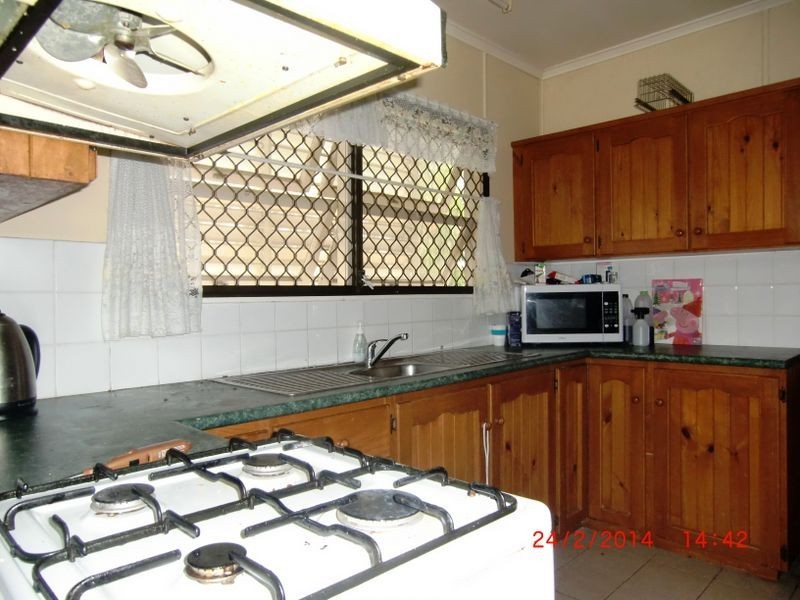 17 Leslie Street, East Ipswich QLD 4305