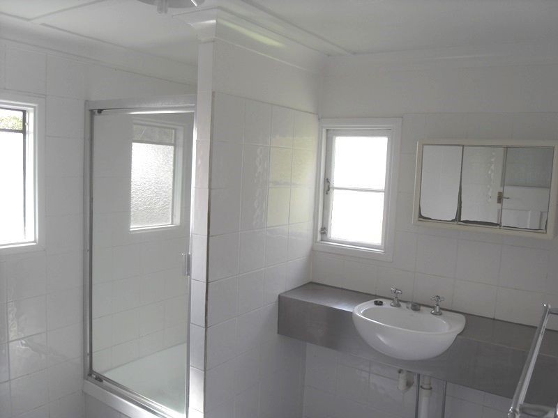 39 Hill Street, North Ipswich QLD 4305