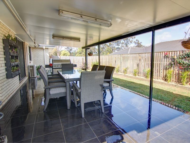 2 Bolingbroke Street, Fernvale QLD 4306