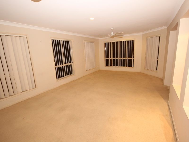 1 Amie Place, Raceview QLD 4305