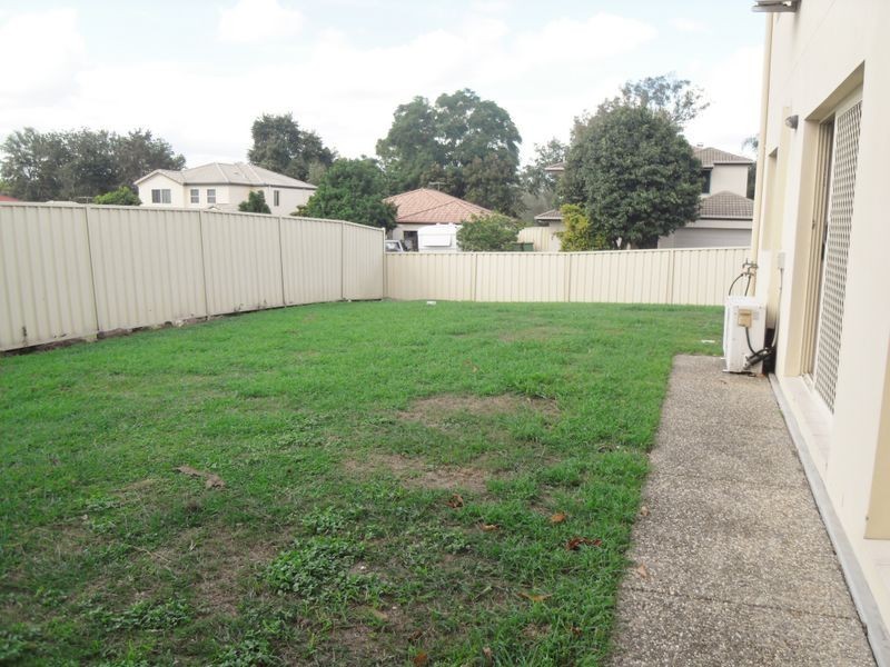 1 Amie Place, Raceview QLD 4305