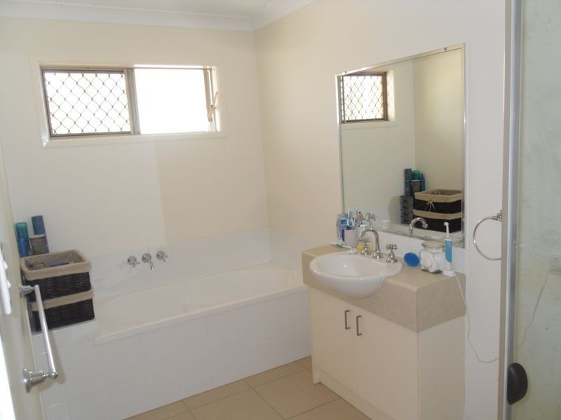 35 Drysdale Place, Brassall QLD 4305