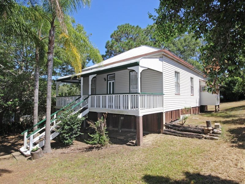 6 Allen Street, North Ipswich QLD 4305