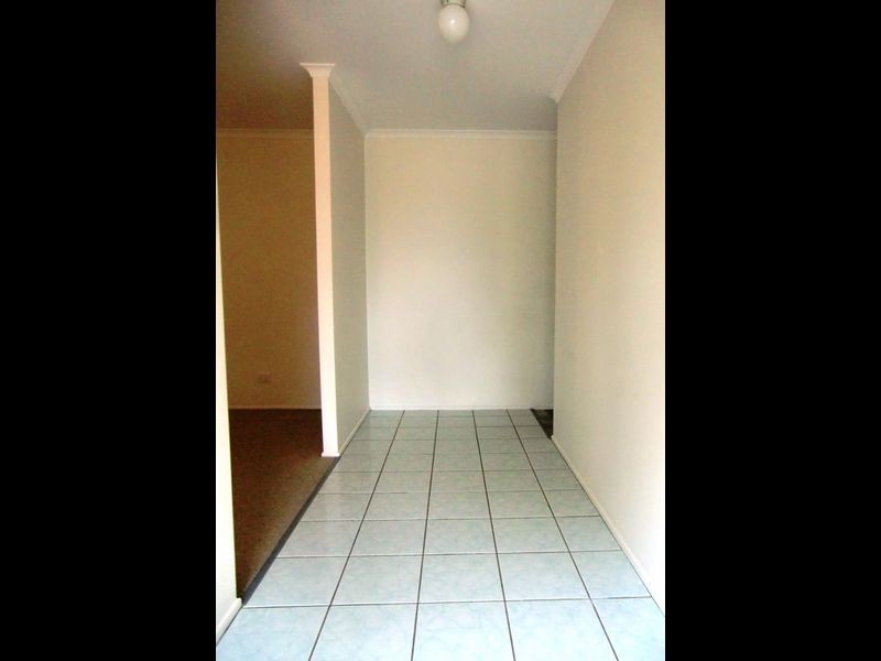5 Resolution Parade, Flinders View QLD 4305
