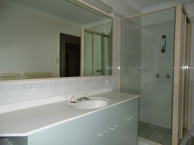 5 Resolution Parade, Flinders View QLD 4305