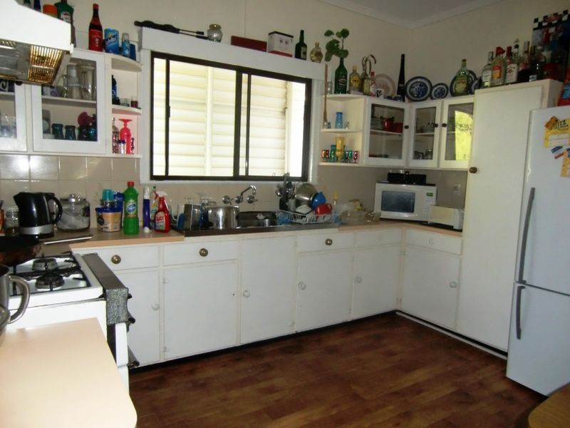 11 Raymond Street, North Ipswich QLD 4305