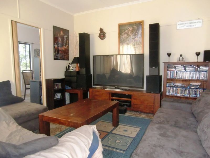 11 Raymond Street, North Ipswich QLD 4305