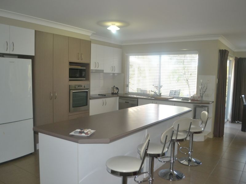 18 Bertrand Avenue, Kensington Grove QLD 4341