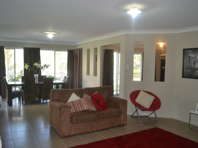 18 Bertrand Avenue, Kensington Grove QLD 4341