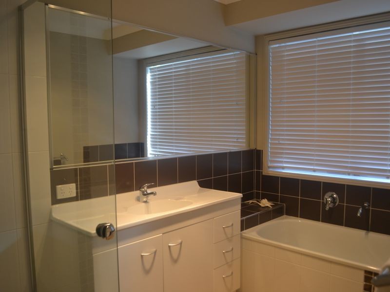 18 Bertrand Avenue, Kensington Grove QLD 4341