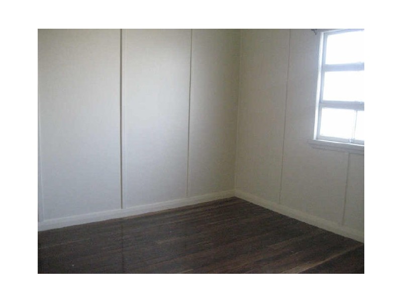 64 Pine Moutain Road, North Ipswich QLD 4305