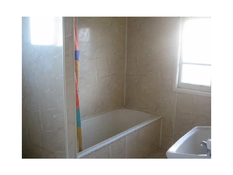 64 Pine Moutain Road, North Ipswich QLD 4305