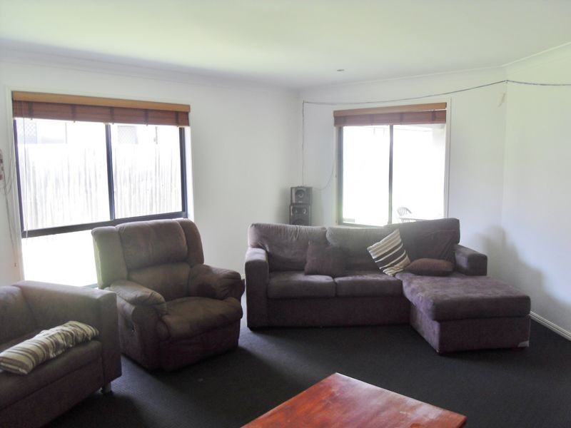 2 Dewhurst Crescent, Raceview QLD 4305