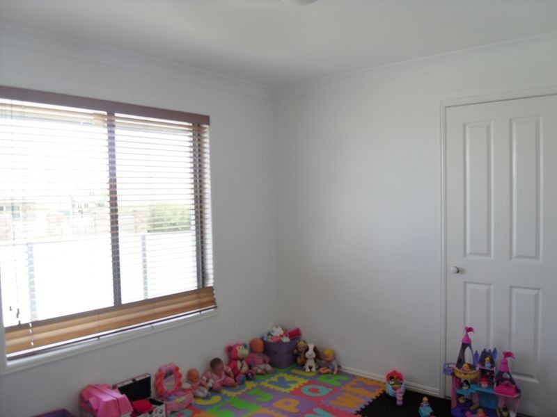 2 Dewhurst Crescent, Raceview QLD 4305