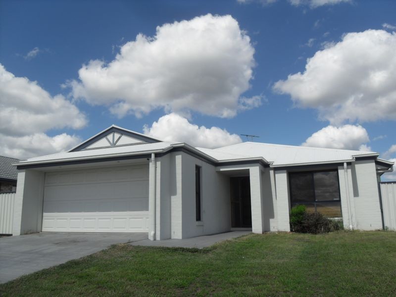 2 Dewhurst Crescent, Raceview QLD 4305