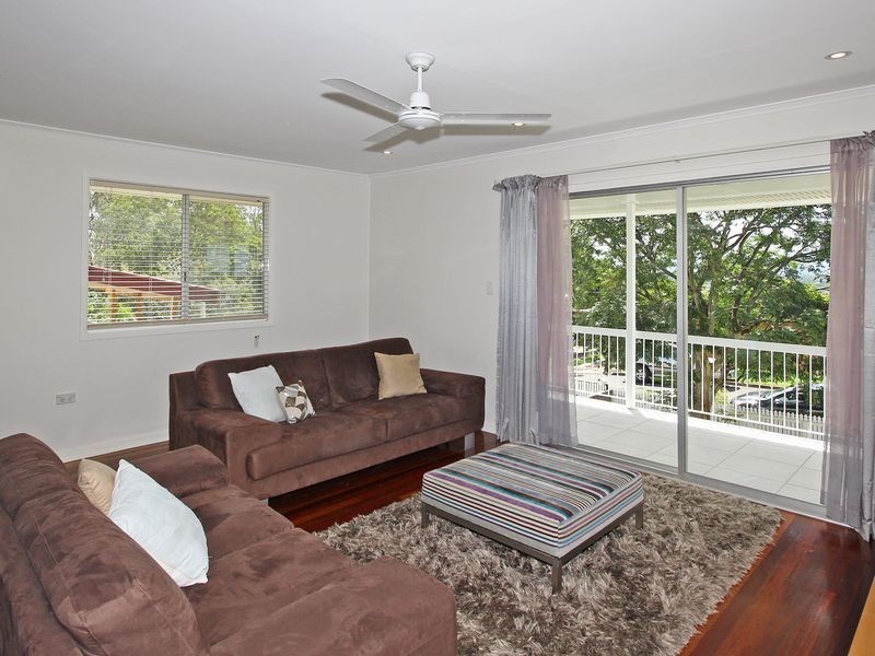 8 Carlyle Street, Riverview QLD 4303