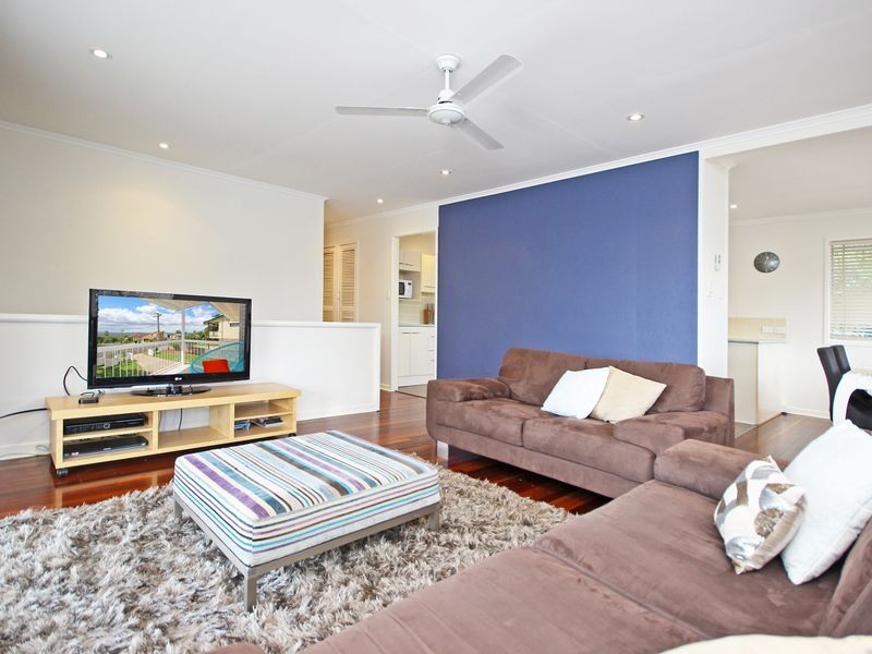 8 Carlyle Street, Riverview QLD 4303