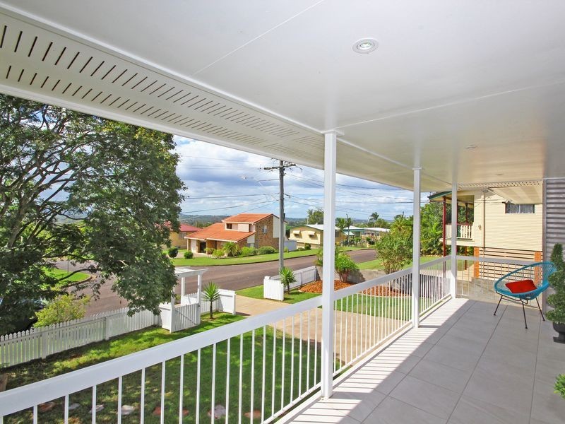 8 Carlyle Street, Riverview QLD 4303