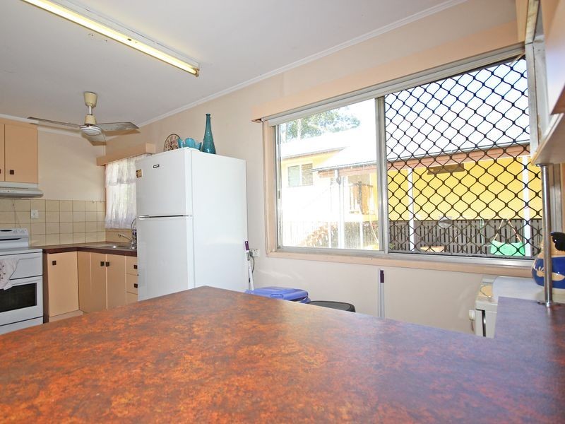 3 Daisy Av, North Ipswich QLD 4305