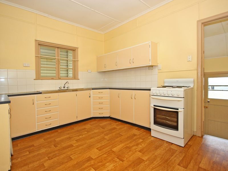 178 Glebe Road, Booval QLD 4304