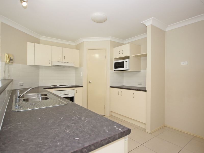 13 Skinner Crescent, Silkstone QLD 4304