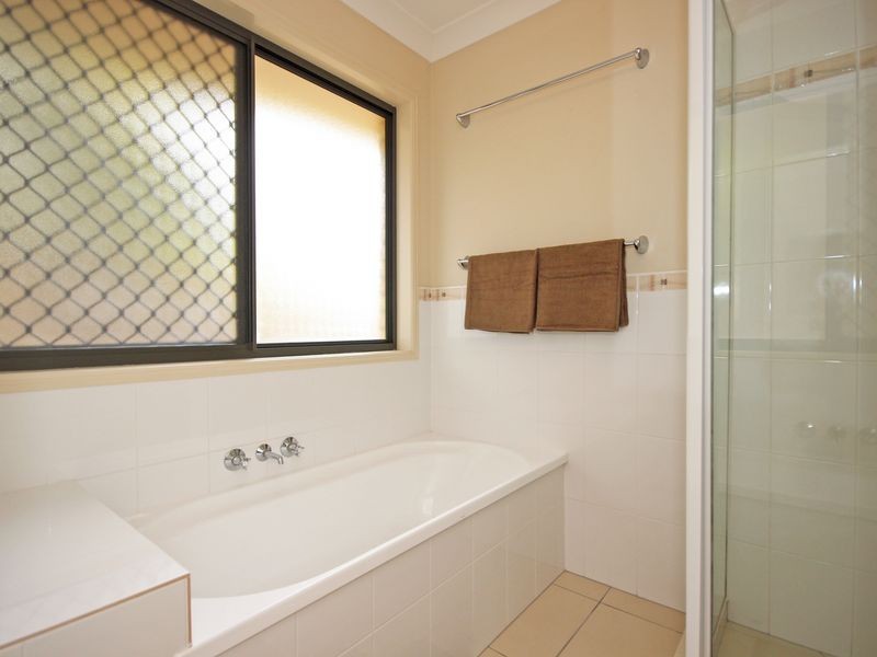 13 Skinner Crescent, Silkstone QLD 4304