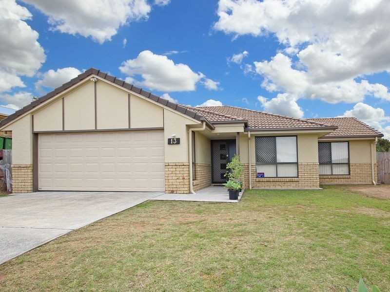 13 Skinner Crescent, Silkstone QLD 4304