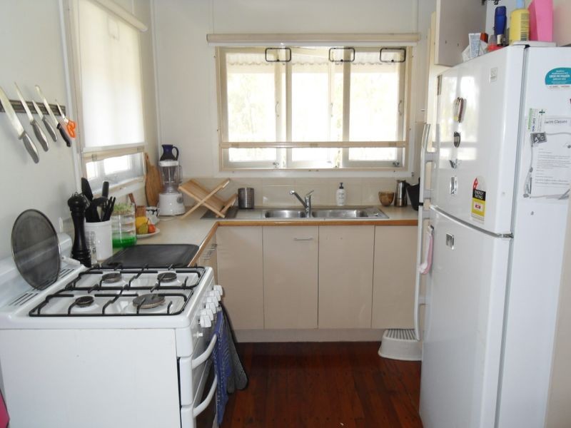 35 John Street, Bundamba QLD 4304