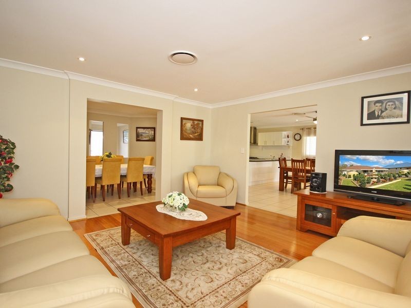 22 Piccadilly Court, Deebing Heights QLD 4306