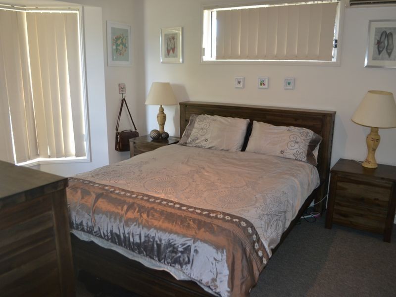 381 South Station Road, Raceview QLD 4305